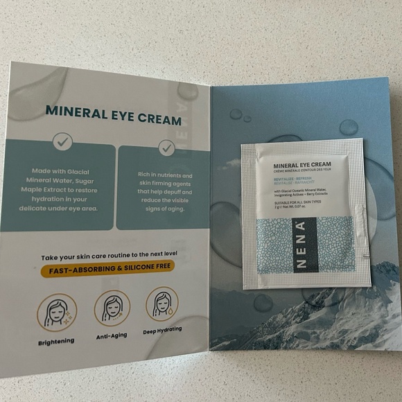 NENA Glacial Oceanic Clay Mask with Skincare Samples - Picture 16 of 16